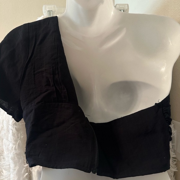 Top - Picture 4 of 4